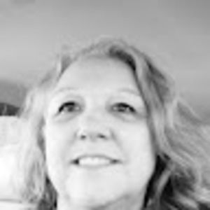 Meet your Posher, Lynette